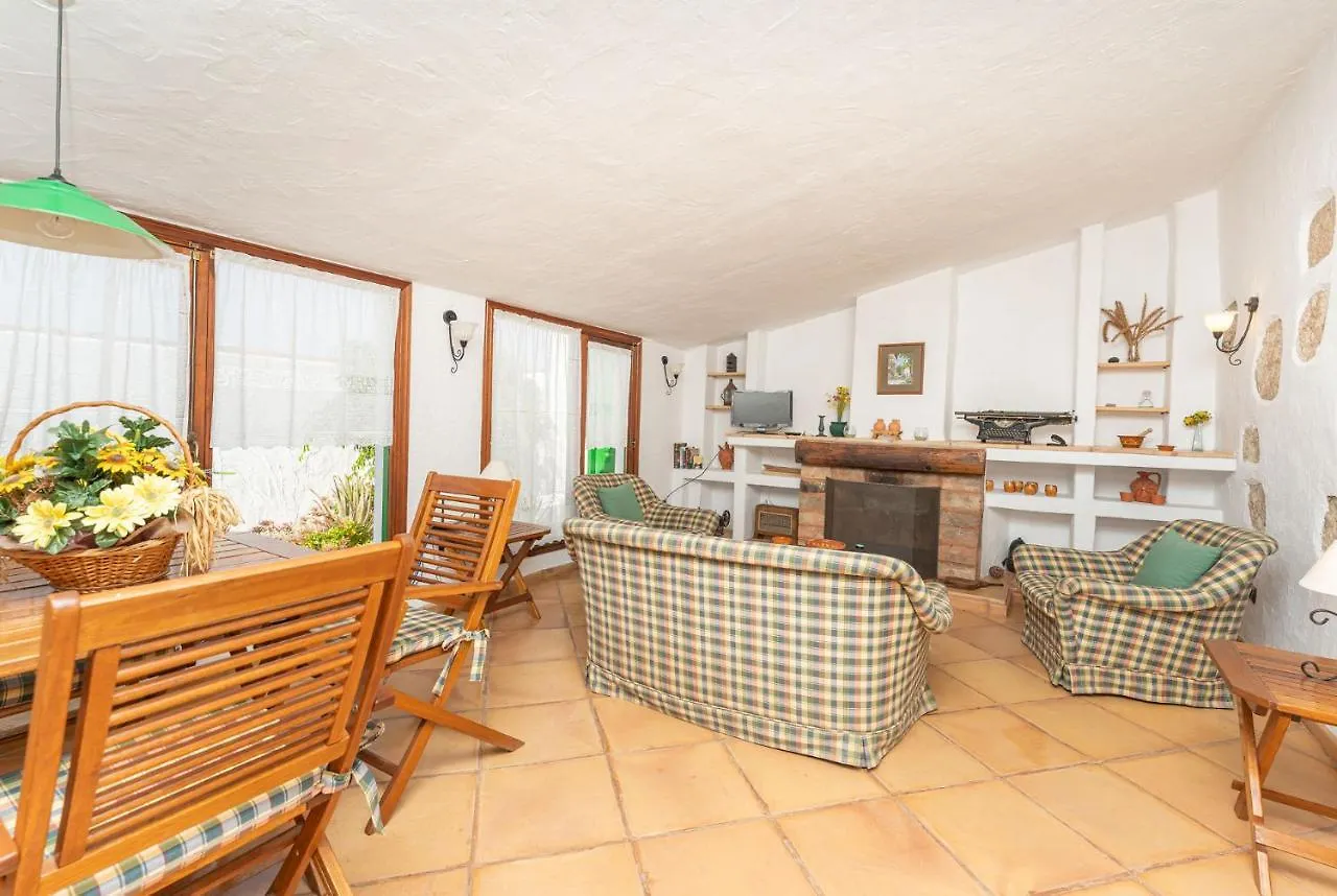 カントリーハウス Casa Rural La Capellania グラナディージャ・デ・アボナ